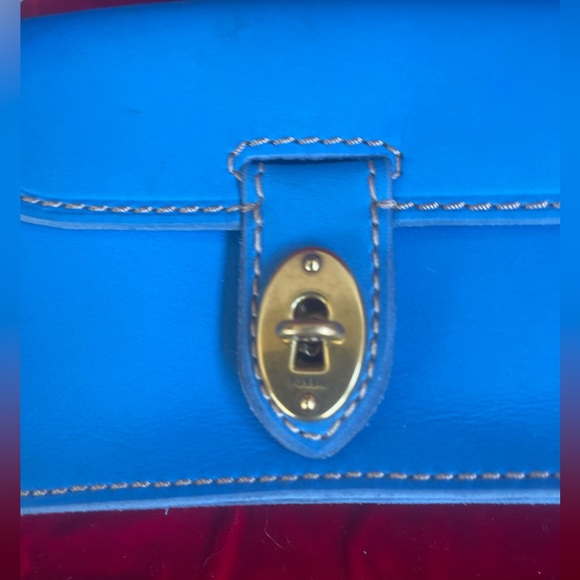 NWT BAG WRISTLET WALLET GENUINE LEATHER FOSSIL IN BRIGHT BLUE - Picture 2 of 10